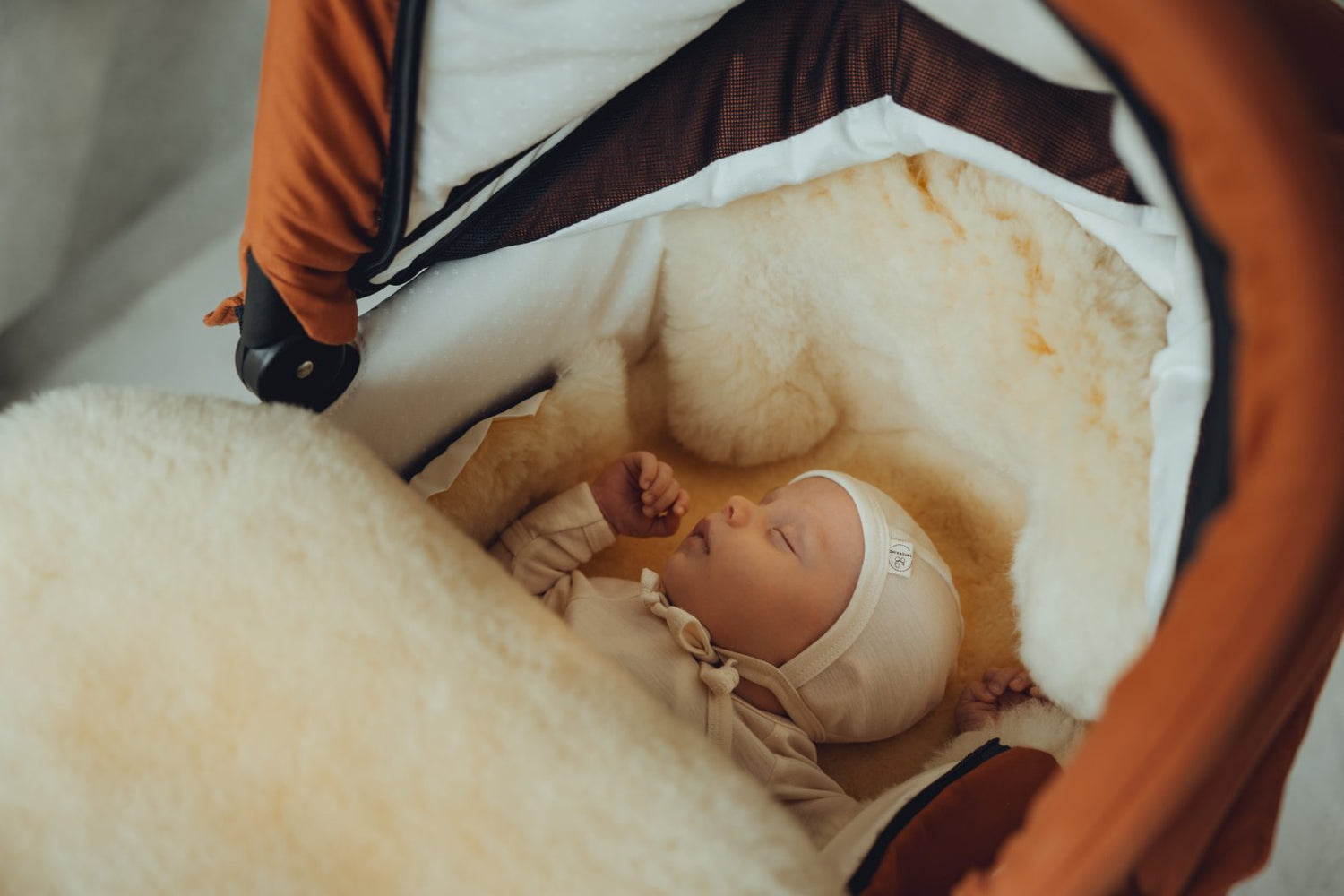 Die Vorteile von Lammfellen für Babys